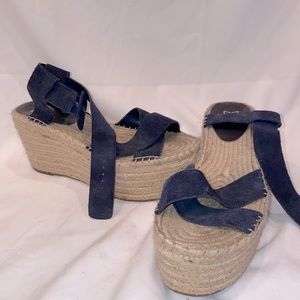 MARC FISHER woven blue suede wedges